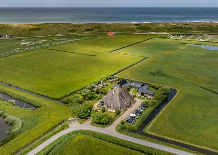 Tiny House De Keet, in Natuurgebied en vlakbij het Strand